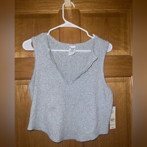 No Boundaries Gray Notched Collar Crop Tank